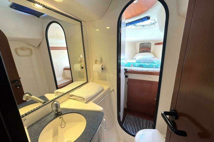 37ft Fountaine Pajot Yacht For Sale