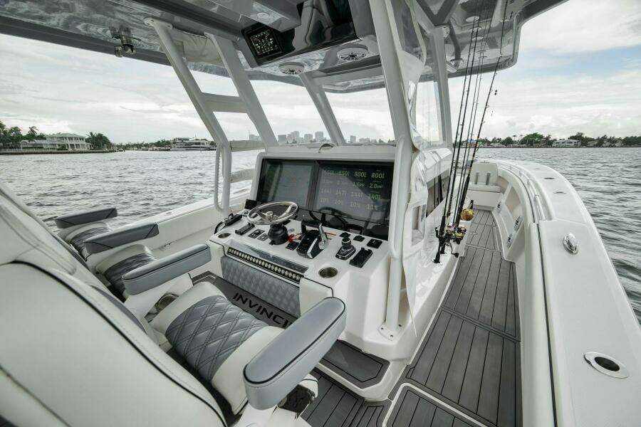 43ft Invincible Yacht For Sale