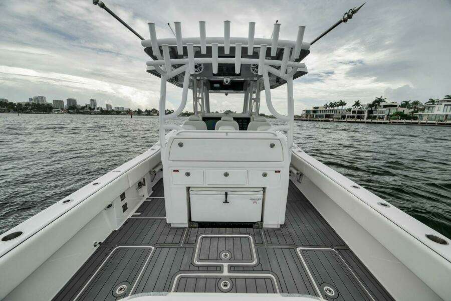 43ft Invincible Yacht For Sale