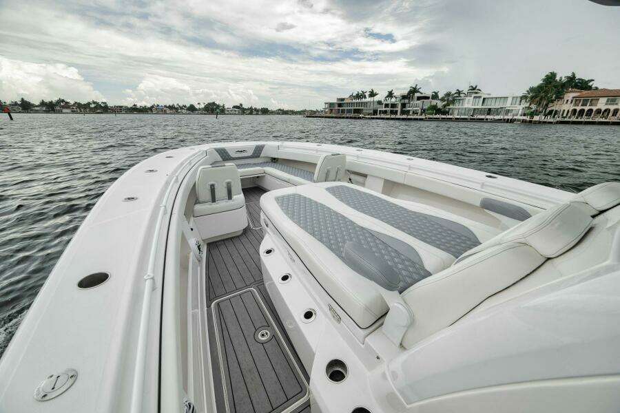 43ft Invincible Yacht For Sale