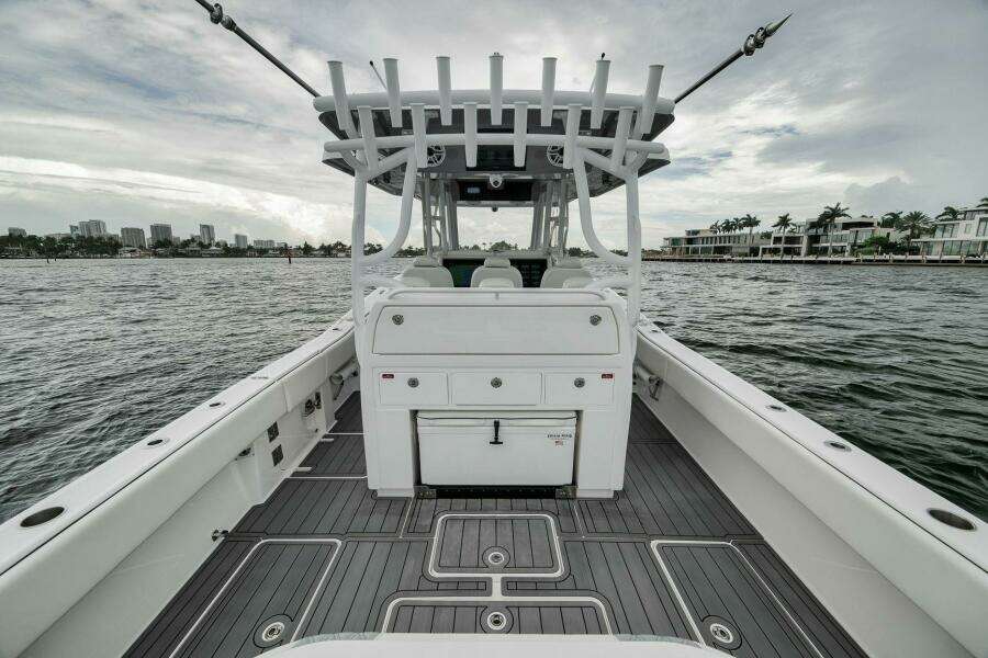 43ft Invincible Yacht For Sale