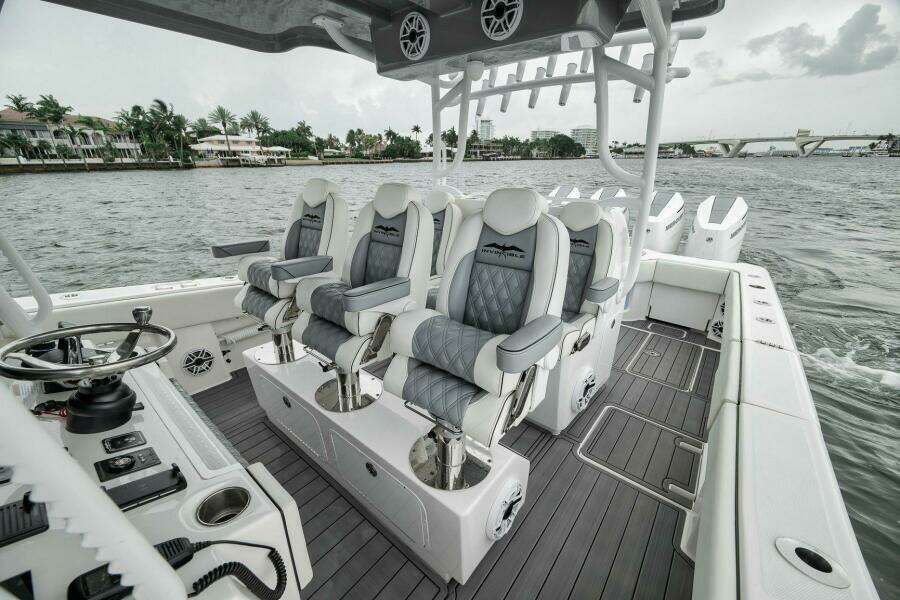 43ft Invincible Yacht For Sale