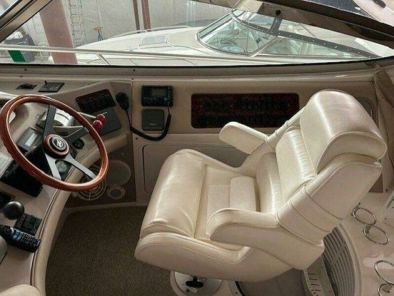 54ft Sea Ray Yacht For Sale