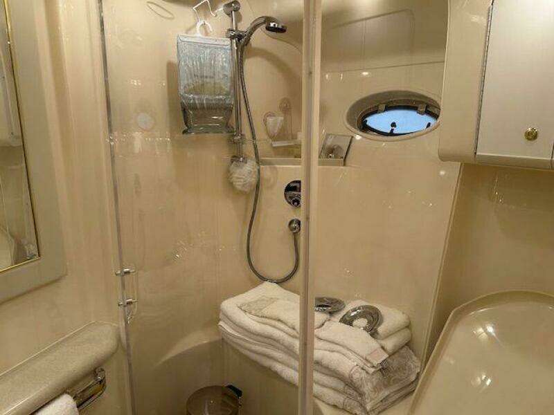 54ft Sea Ray Yacht For Sale