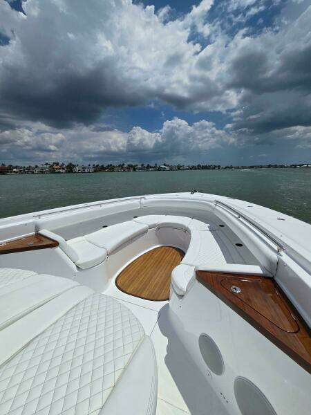 65ft HCB Yacht For Sale