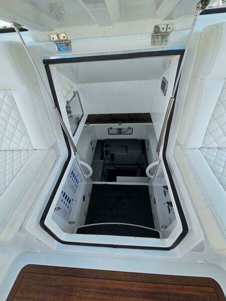 65ft HCB Yacht For Sale