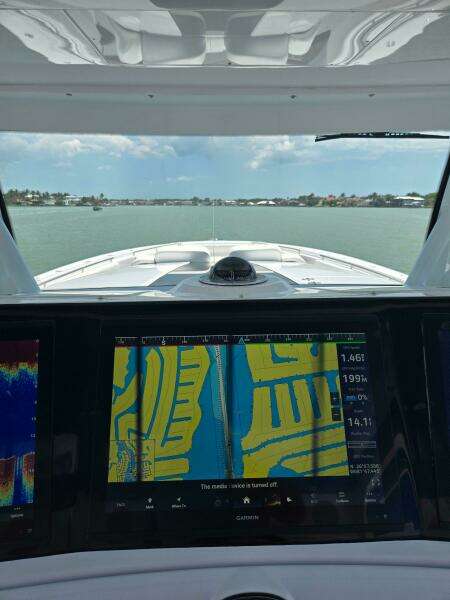 65ft HCB Yacht For Sale