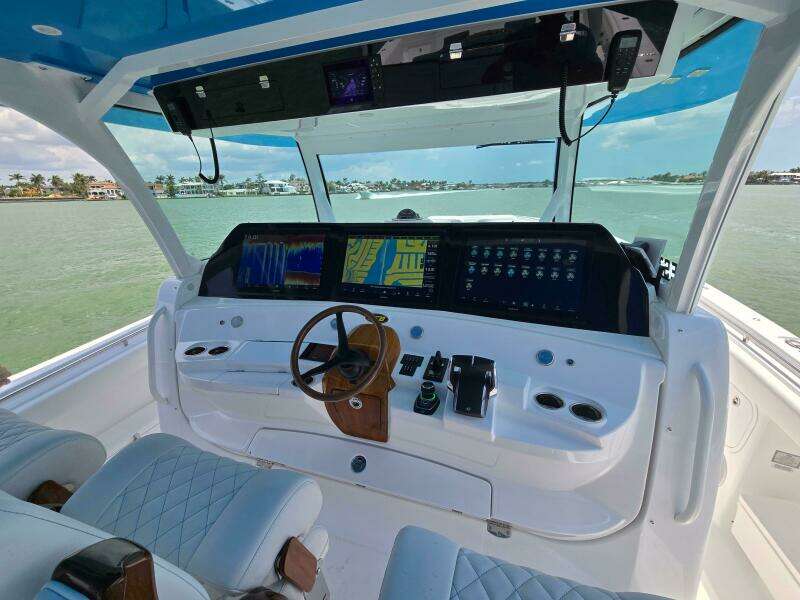 65ft HCB Yacht For Sale