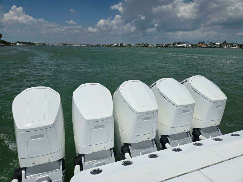 65ft HCB Yacht For Sale