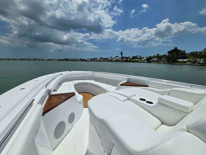 65ft HCB Yacht For Sale