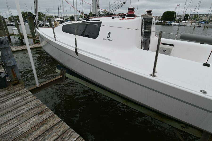 24ft Beneteau Yacht For Sale