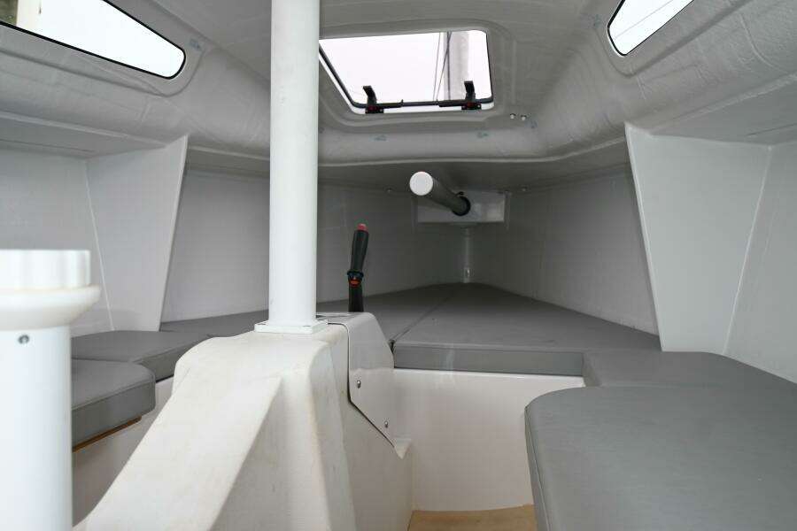 24ft Beneteau Yacht For Sale