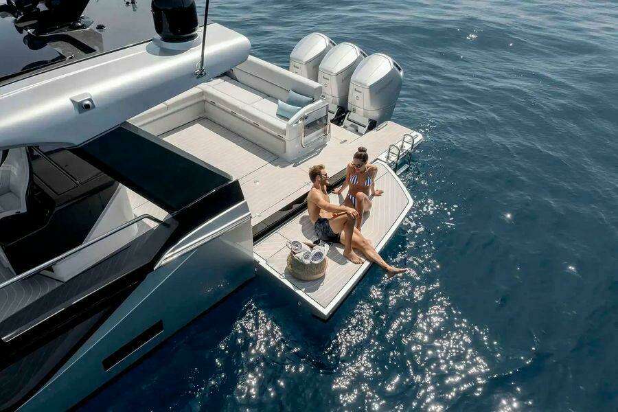 48ft Azimut Yacht For Sale