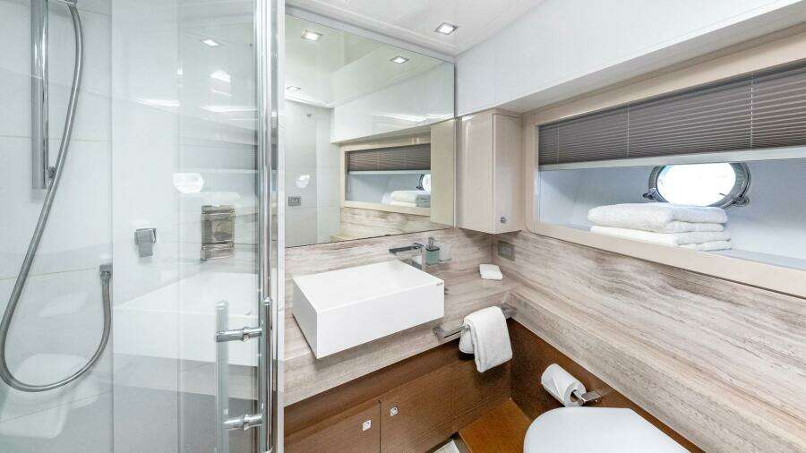 Hoya Saxa 87ft Ferretti Yachts Yacht For Sale