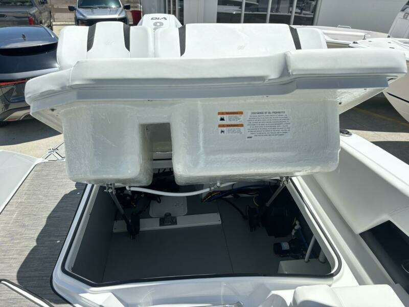 26ft Four Winns Yacht For Sale