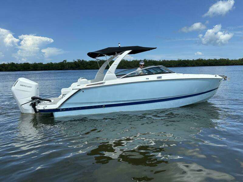 26ft Four Winns Yacht For Sale