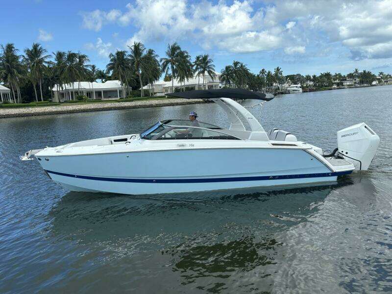 26ft Four Winns Yacht For Sale