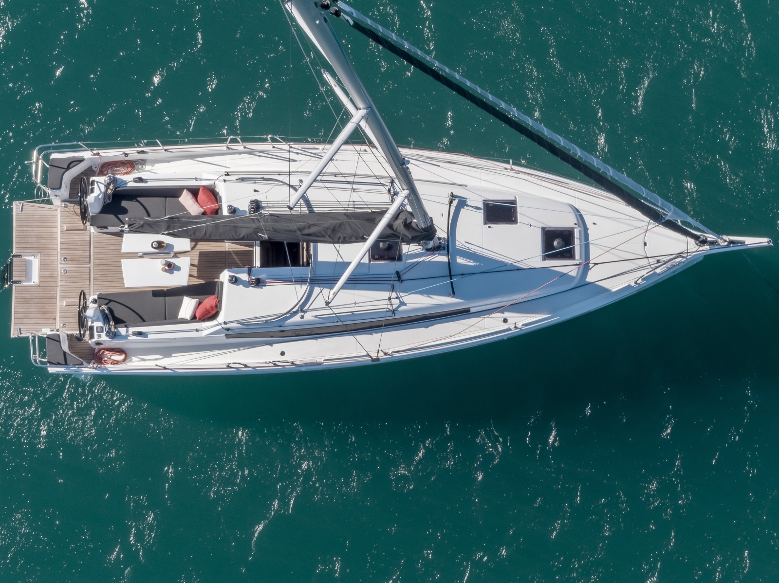 38ft Jeanneau Yacht For Sale