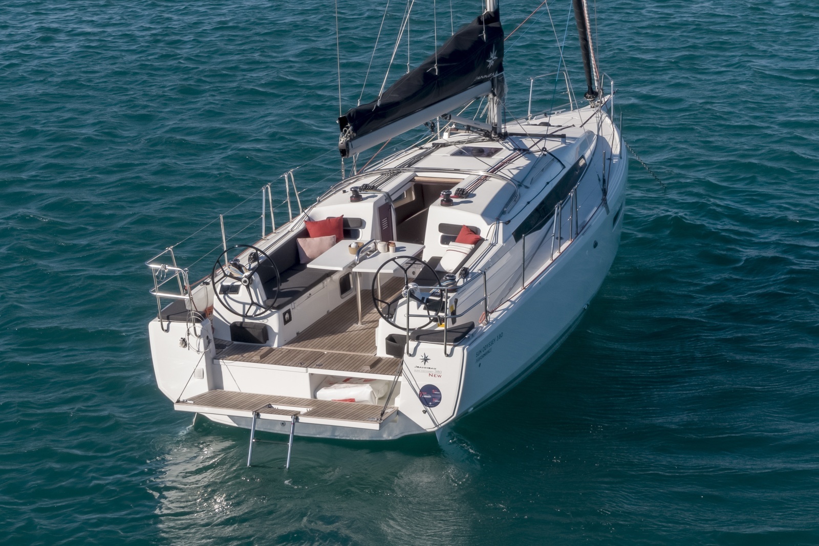 38ft Jeanneau Yacht For Sale
