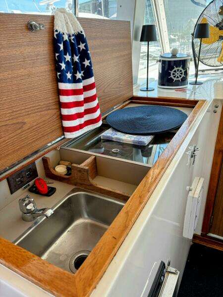 42ft Bertram Yacht For Sale