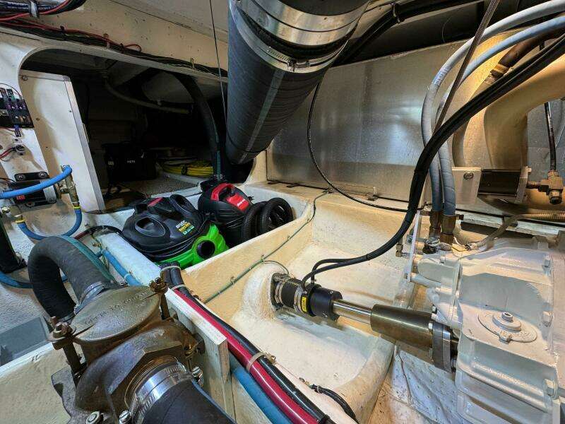 41ft Maxum Yacht For Sale