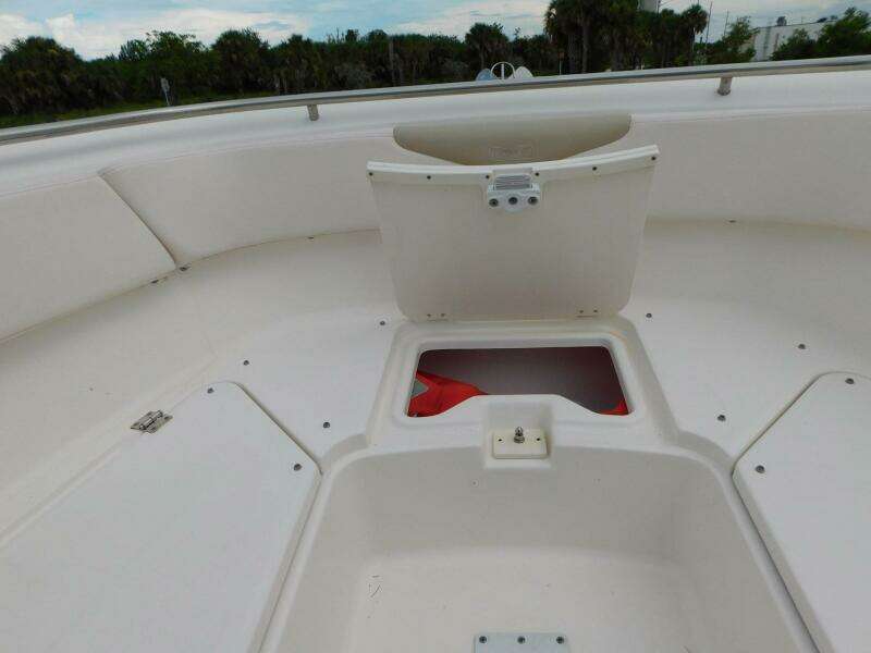 24ft Robalo Yacht For Sale