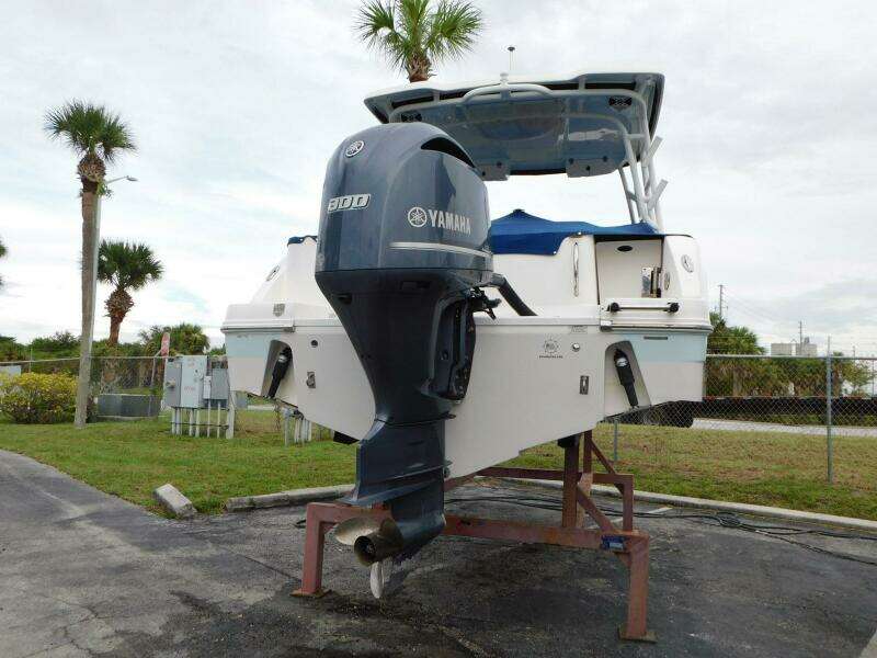24ft Robalo Yacht For Sale