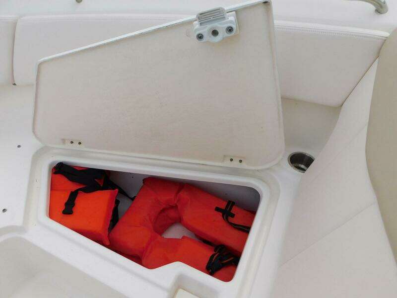 24ft Robalo Yacht For Sale
