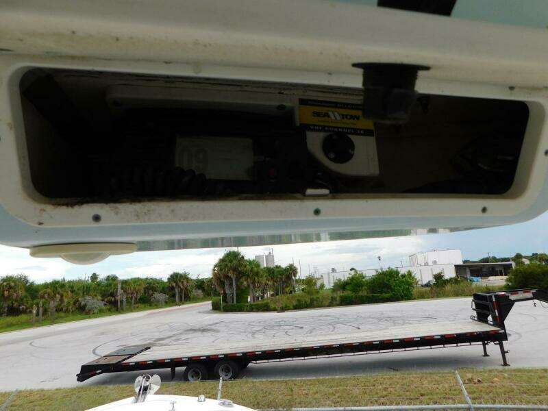 24ft Robalo Yacht For Sale
