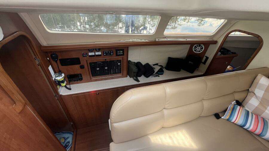35ft Gemini Yacht For Sale
