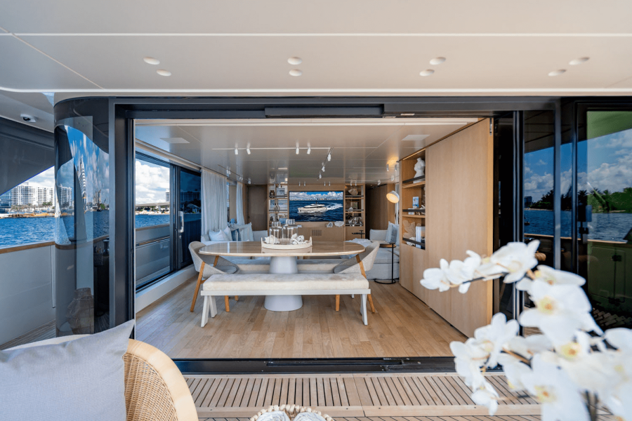 90ft San Lorenzo Yacht For Sale