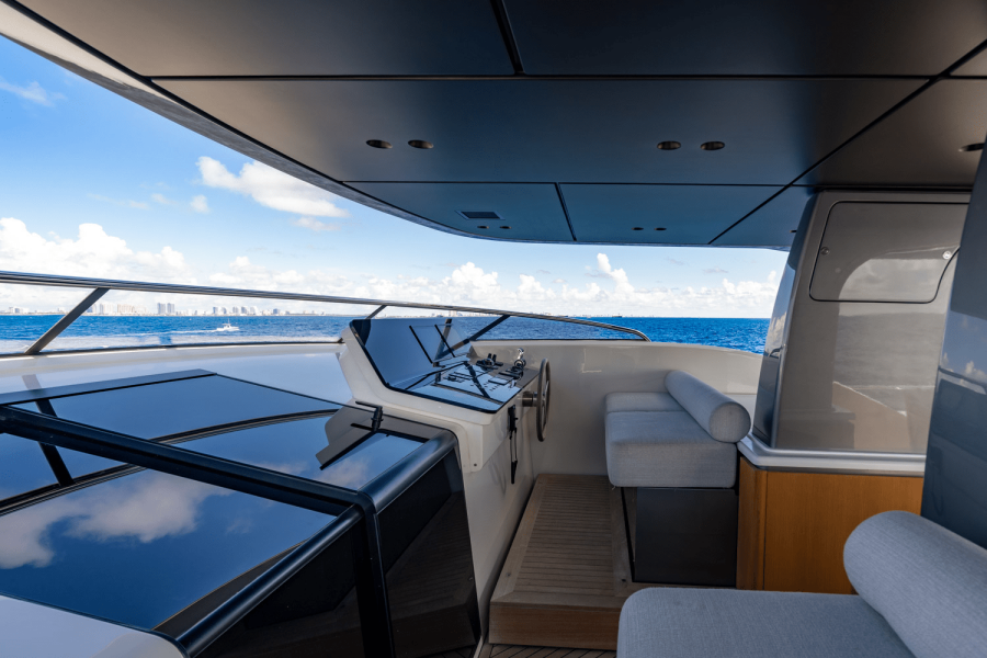 90ft San Lorenzo Yacht For Sale