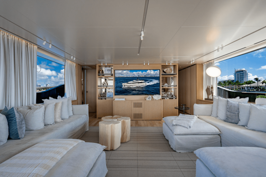 90ft San Lorenzo Yacht For Sale