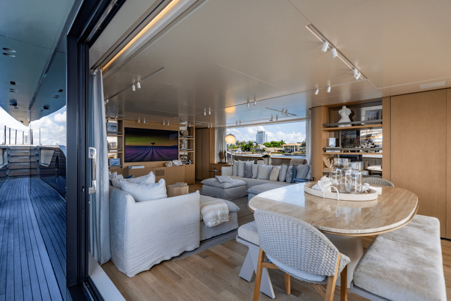 90ft San Lorenzo Yacht For Sale