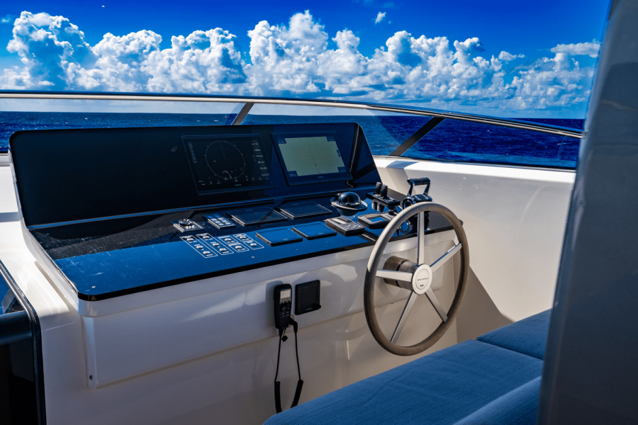 90ft San Lorenzo Yacht For Sale