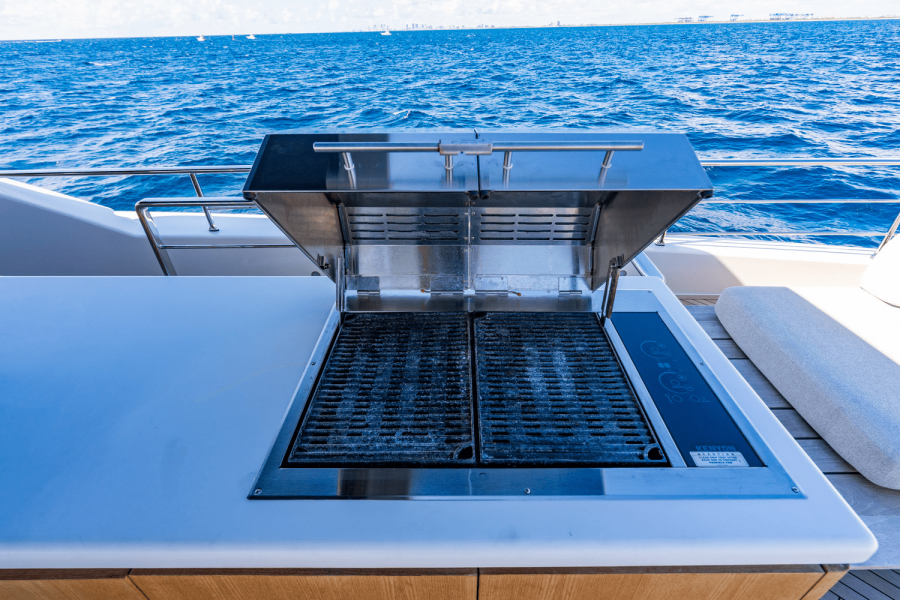 90ft San Lorenzo Yacht For Sale