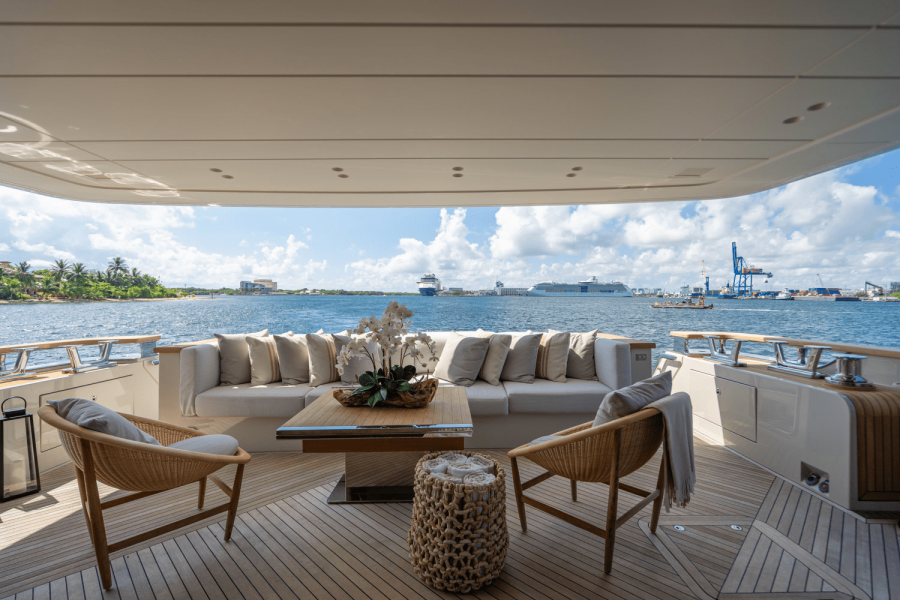 90ft San Lorenzo Yacht For Sale