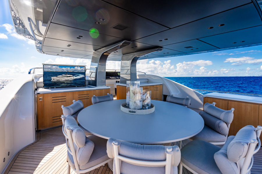 90ft San Lorenzo Yacht For Sale