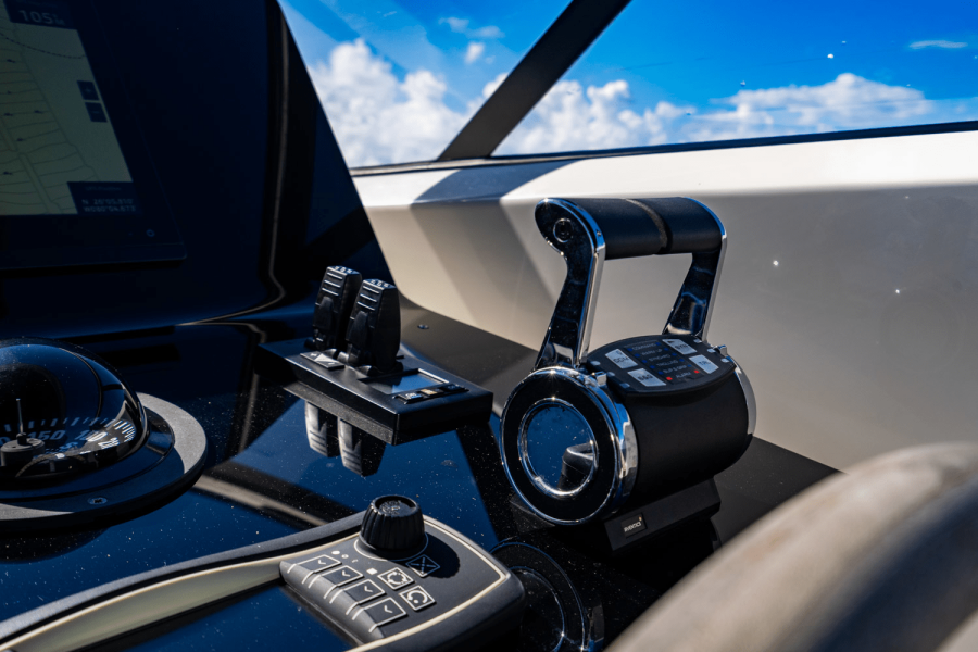 90ft San Lorenzo Yacht For Sale