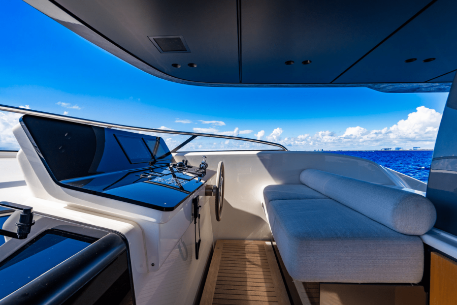 90ft San Lorenzo Yacht For Sale