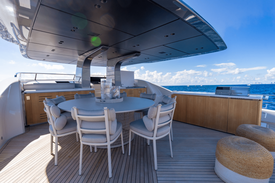 90ft San Lorenzo Yacht For Sale