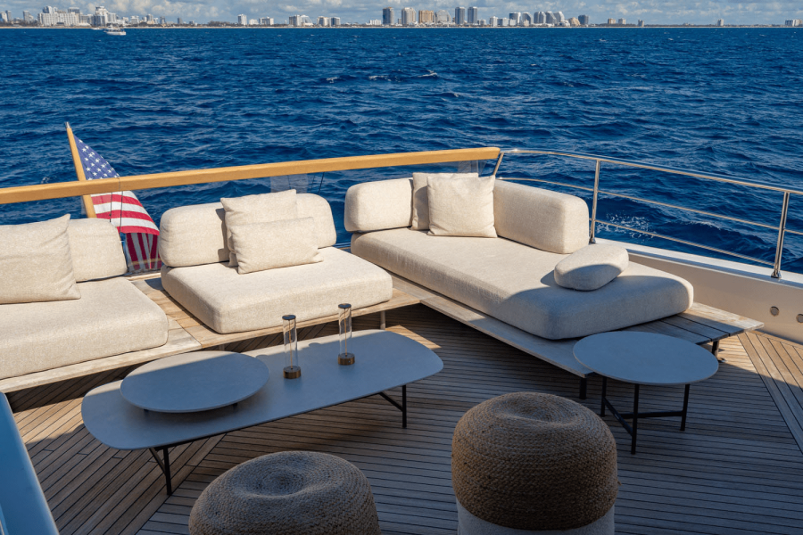 90ft San Lorenzo Yacht For Sale