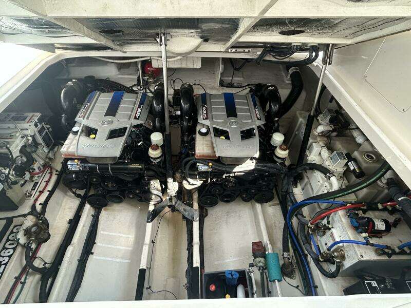 37ft Sea Ray Yacht For Sale
