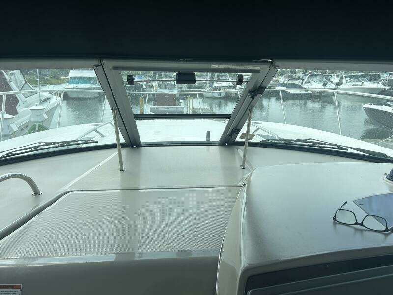 37ft Sea Ray Yacht For Sale