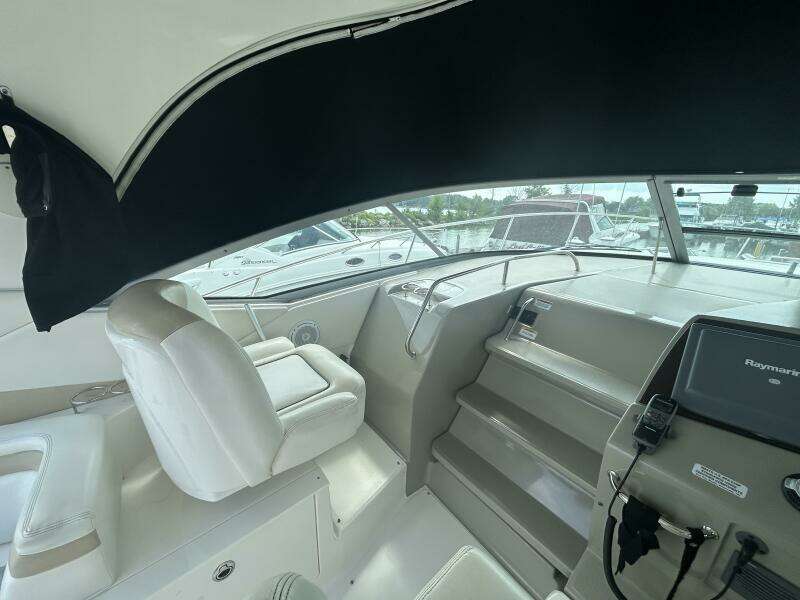 37ft Sea Ray Yacht For Sale