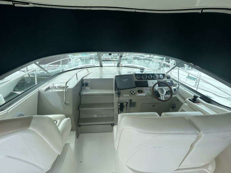 37ft Sea Ray Yacht For Sale