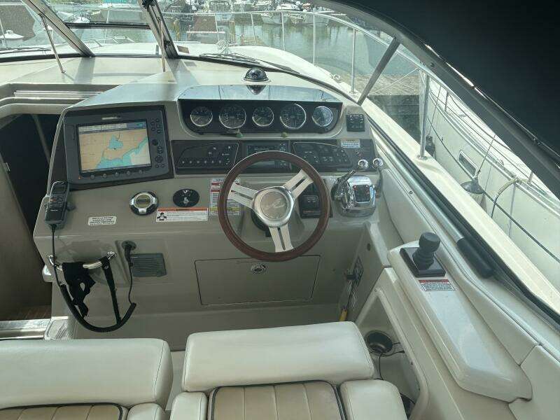 37ft Sea Ray Yacht For Sale