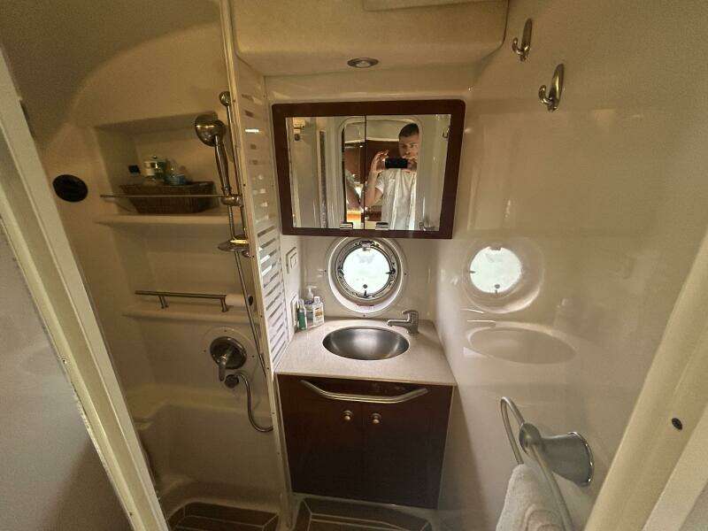 37ft Sea Ray Yacht For Sale