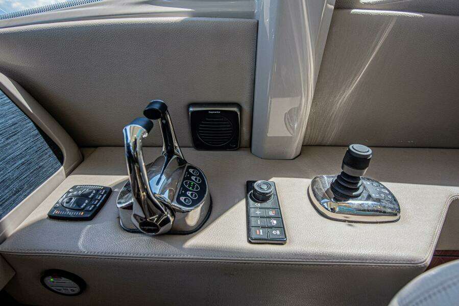 55ft Sea Ray Yacht For Sale