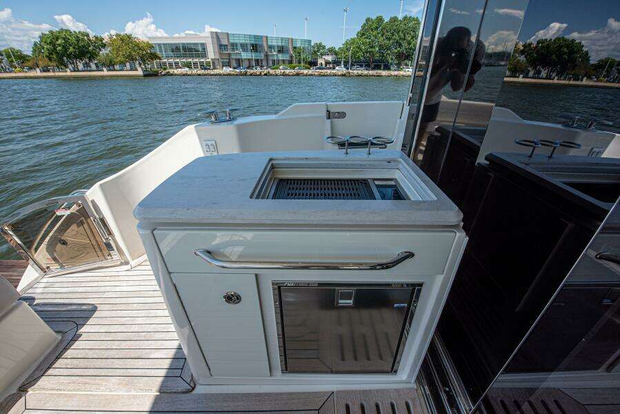 55ft Sea Ray Yacht For Sale